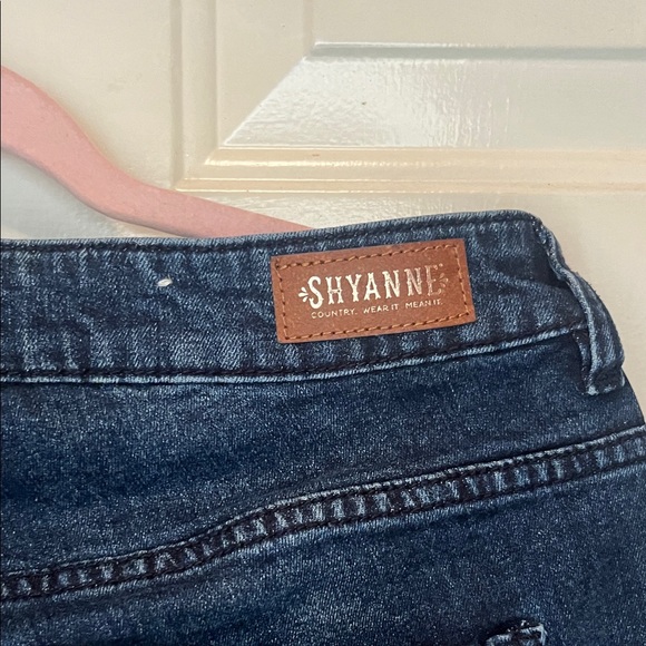 Shyanne boot cut jeans - Picture 7 of 9